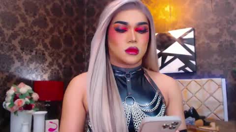 CALL ME STELLA online show from February 13, 2025, 9:30 am