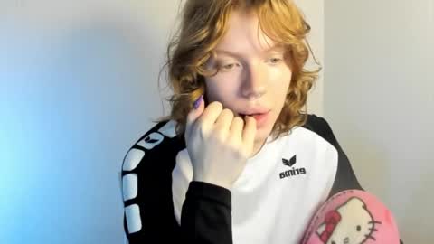 S T E L L A online show from October 14, 2025, 8:15 am