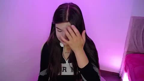 Emma online show from November 13, 2025, 7:35 pm