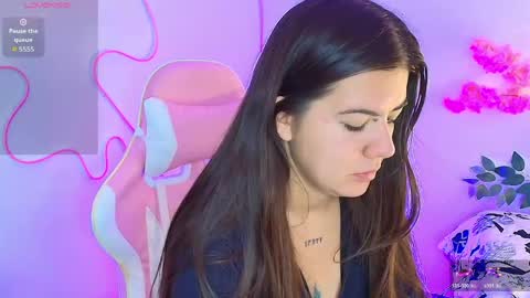 Snapshot of stepha_sweet chatting on May 19, 2026, 3:02 am Emma online show from May 19, 2026, 3:02 am