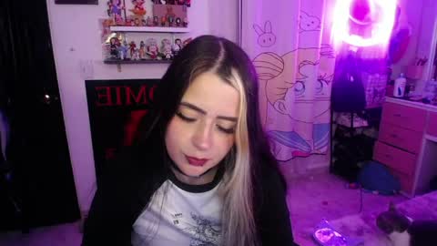 Snapshot of stephani_rousso chatting on May 15, 2026, 10:50 pm joha cosmo online show from May 15, 2026, 10:50 pm