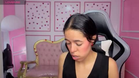 Stephania online show from February 14, 2026, 12:35 pm