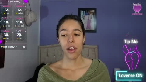 Snapshot of stephania_t chatting on June 2, 2026, 3:25 pm Stephania online show from June 2, 2026, 3:25 pm