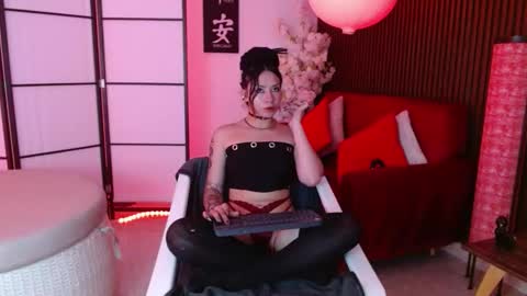 Snapshot of stephanie_clark chatting on November 23, 2025, 5:18 am Stephanie online show from November 23, 2025, 5:18 am