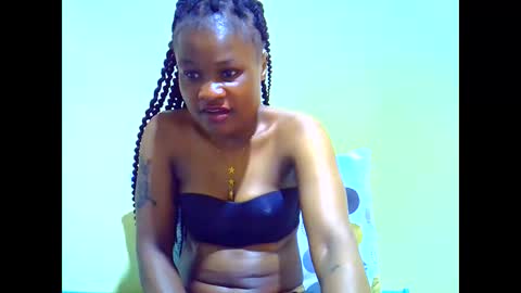 stephanieeh online show from April 16, 2026, 6:36 am