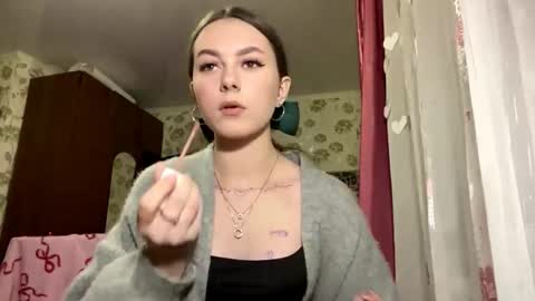 Snapshot of stephaniflicek chatting on March 4, 2026, 3:18 pm Stephani online show from March 4, 2026, 3:18 pm