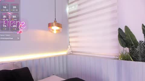 Snapshot of stephany__monroe chatting on December 18, 2025, 4:35 pm Stephany online show from December 18, 2025, 4:35 pm