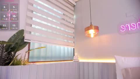 Snapshot of stephany__monroe chatting on February 26, 2026, 4:39 pm Stephany online show from February 26, 2026, 4:39 pm