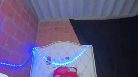 Anny online show from October 25, 2025, 11:43 pm