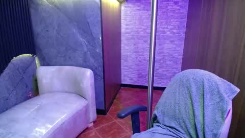 stephany_rodriguez_ online show from February 16, 2026, 1:07 pm