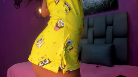 Sthep  online show from December 1, 2025, 8:03 pm