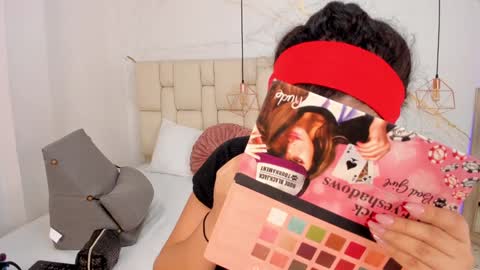 Stefanny online show from February 4, 2025, 10:13 pm