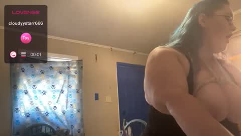 stephsexpress online show from November 16, 2025, 2:55 pm