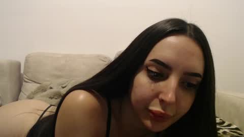 StepMommy19 online show from July 7, 2026, 10:25 pm