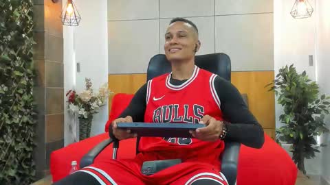    online show from February 28, 2026, 9:05 pm