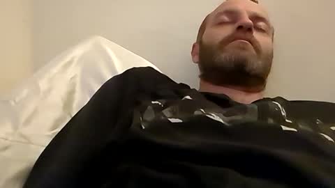 sterng123 online show from December 7, 2024, 1:58 am