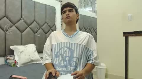 Steve Hotman  online show from April 15, 2026, 12:12 pm