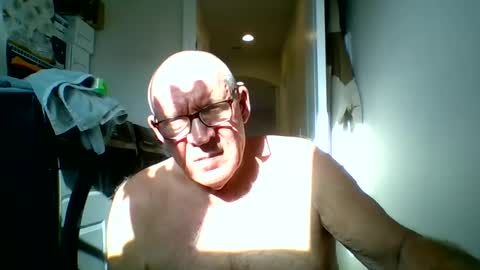 stevejons47 online show from October 8, 2025, 1:20 pm