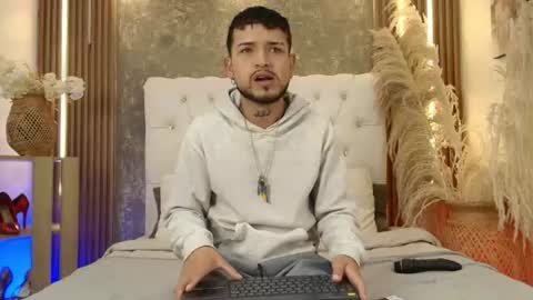 Snapshot of steven_skiing chatting on July 5, 2026, 3:45 am STEVEN online show from July 5, 2026, 3:45 am