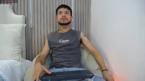 Snapshot of steven_skiing chatting on July 29, 2026, 4:10 am STEVEN online show from July 29, 2026, 4:10 am