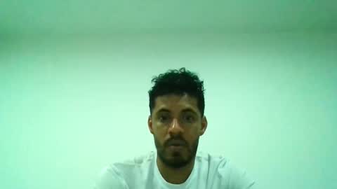 Snapshot of steven_smith05 chatting on April 15, 2026, 1:56 am Esteban online show from April 15, 2026, 1:56 am