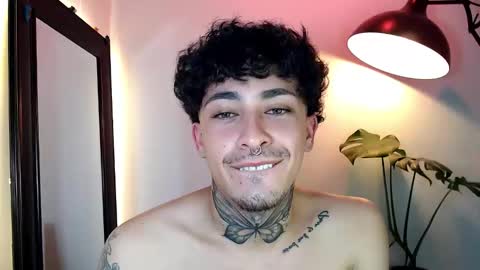 Daniel Steven Navarro online show from April 9, 2026, 9:42 pm