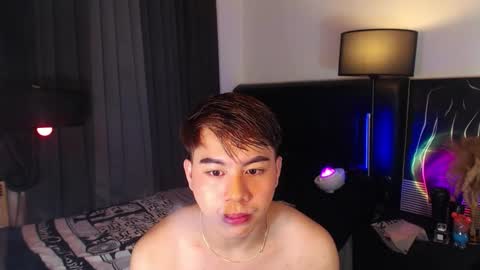 Snapshot of stevetwinktop chatting on October 17, 2025, 1:03 pm STEVE online show from October 17, 2025, 1:03 pm