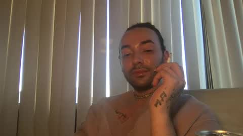 Snapshot of stevey_94 chatting on October 5, 2025, 10:07 pm gay tease online show from October 5, 2025, 10:07 pm