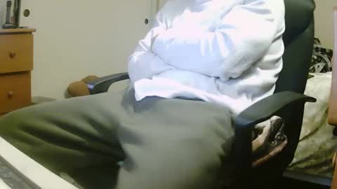 Chillguy online show from December 4, 2024, 5:16 am