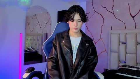 Snapshot of sthepanodimonaco chatting on May 22, 2026, 3:46 am Sthepano online show from May 22, 2026, 3:46 am