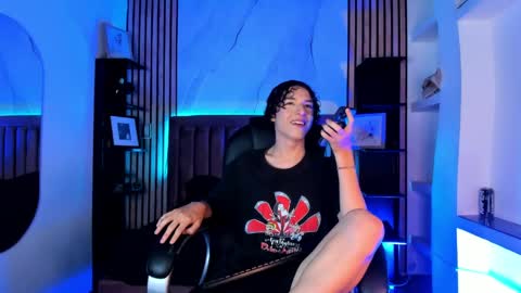 Snapshot of sthepanodimonaco chatting on June 10, 2026, 4:23 am Sthepano online show from June 10, 2026, 4:23 am