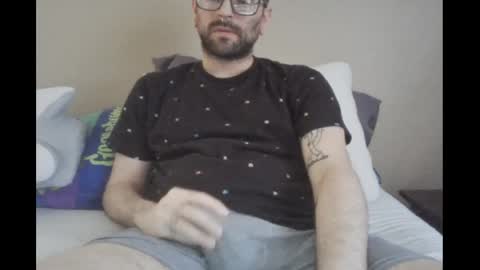 Snapshot of stickywhiteslime chatting on May 18, 2026, 8:14 pm stickywhiteslime online show from May 18, 2026, 8:14 pm