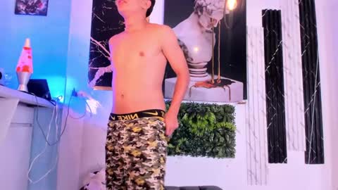 Stiven  brendan online show from February 28, 2025, 4:54 am