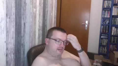 Oliver online show from September 20, 2025, 4:52 pm