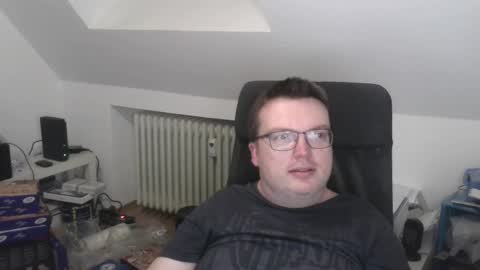 Oliver online show from April 9, 2026, 7:30 pm