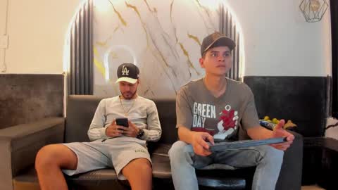 friends online show from March 17, 2026, 4:06 am