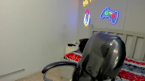 Snapshot of stiwentwink chatting on October 24, 2025, 1:40 pm Stiwen online show from October 24, 2025, 1:40 pm