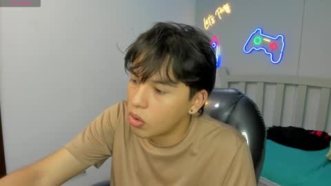 Snapshot of stiwentwink chatting on November 5, 2025, 4:18 pm Stiwen online show from November 5, 2025, 4:18 pm