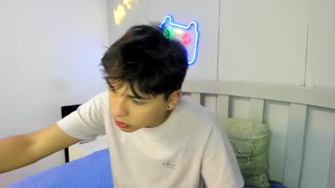 Snapshot of stiwentwink chatting on November 22, 2025, 3:22 pm Stiwen online show from November 22, 2025, 3:22 pm