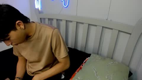 Snapshot of stiwentwink chatting on November 27, 2025, 2:41 pm Stiwen online show from November 27, 2025, 2:41 pm