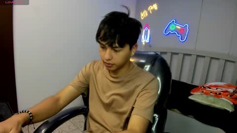 Snapshot of stiwentwink chatting on December 2, 2025, 12:32 pm Stiwen online show from December 2, 2025, 12:32 pm