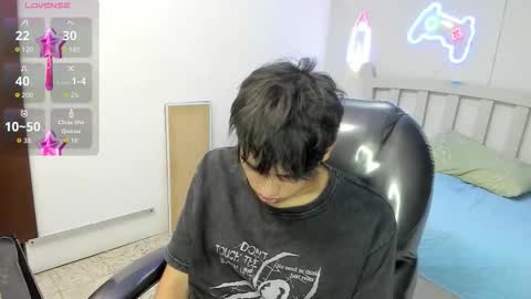 Snapshot of stiwentwink chatting on December 15, 2025, 2:21 pm Stiwen online show from December 15, 2025, 2:21 pm