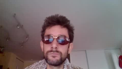 Julien9477 online show from November 12, 2025, 9:32 am