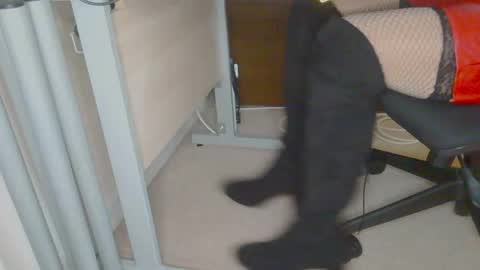 Snapshot of stockings_stockings chatting on May 6, 2026, 8:41 am stockings_stockings online show from May 6, 2026, 8:41 am