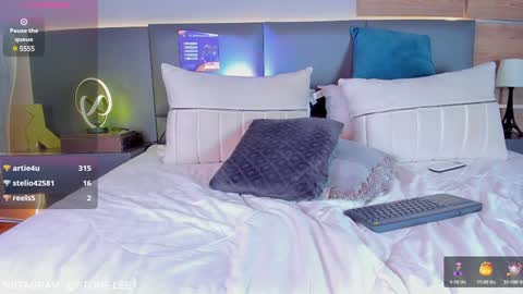 Stone Lee  online show from January 8, 2025, 7:13 am