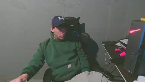 Snapshot of stonedpanda77 chatting on January 25, 2025, 5:40 am stonedpanda77 online show from January 25, 2025, 5:40 am