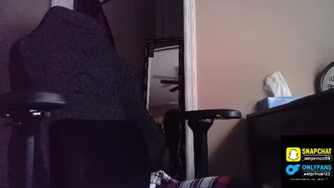 Snapshot of stoner394 chatting on July 20, 2026, 10:45 pm stoner394 online show from July 20, 2026, 10:45 pm