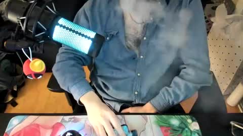 Snapshot of stoner_sad_boi chatting on January 3, 2025, 7:06 am Oliver online show from January 3, 2025, 7:06 am