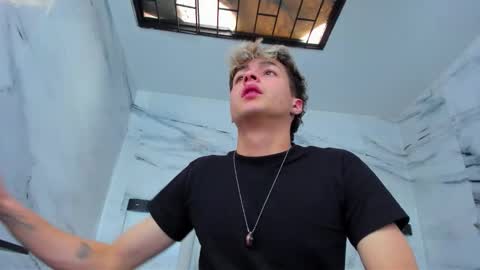 stonne69 online show from October 17, 2025, 6:10 pm