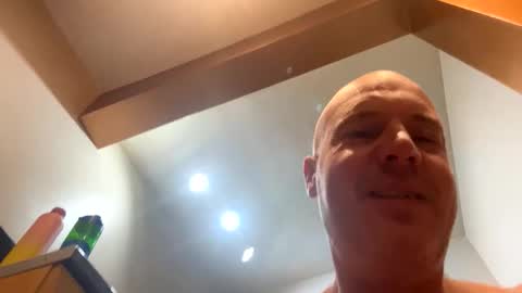 Stoodley22 online show from December 16, 2025, 5:45 am